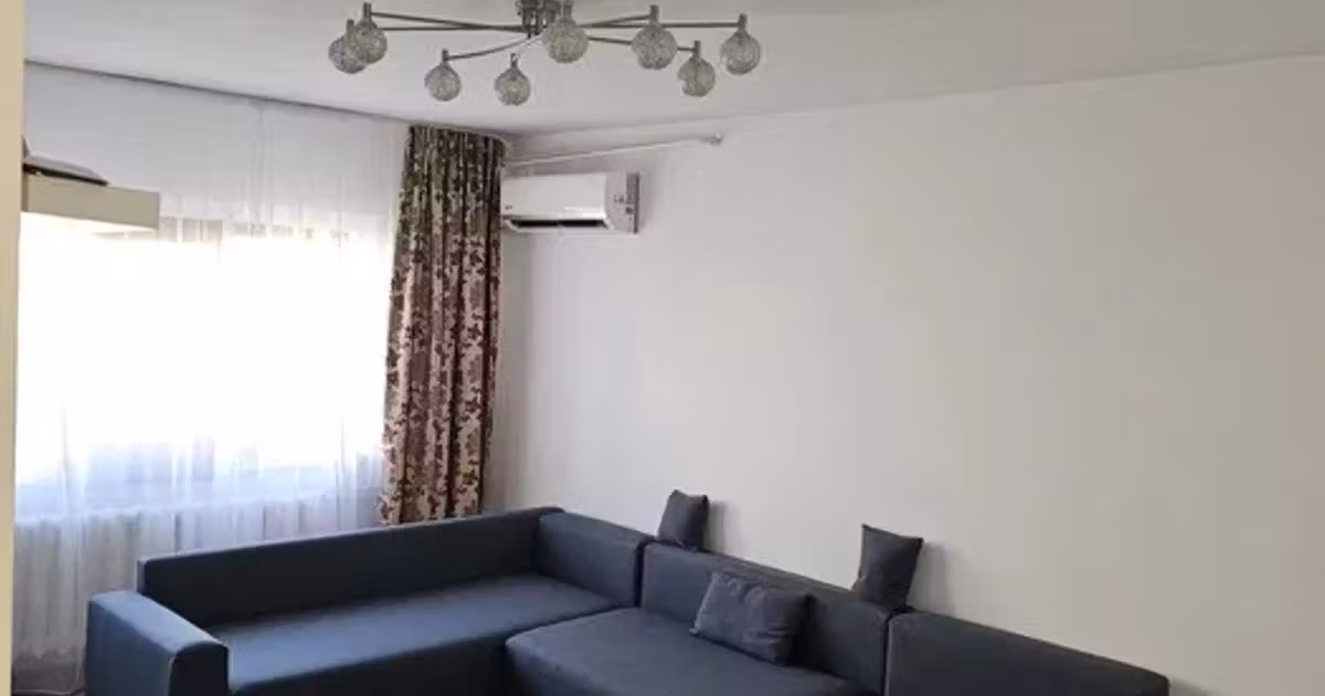 Apartament de vânzare cu 2 camere în zona Trocadero, Constanța