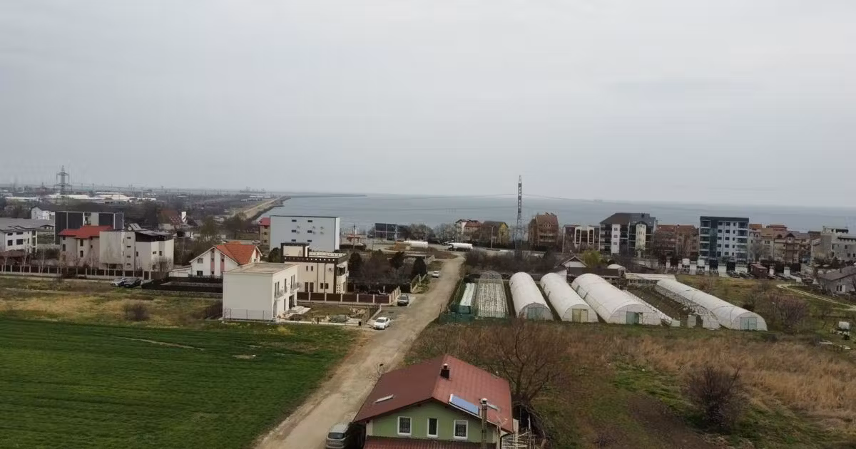 Teren Construcții intravilan de vânzare de 400 mp, în Agigea