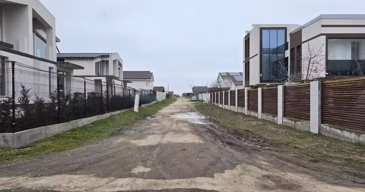 Teren Construcții intravilan de vânzare de 600 mp, în Agigea