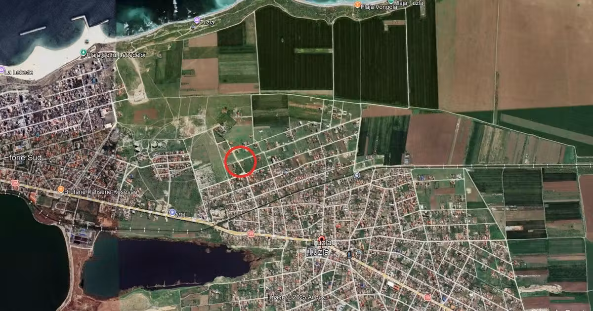 Teren Construcții intravilan de vânzare de 1200 mp, în Tuzla