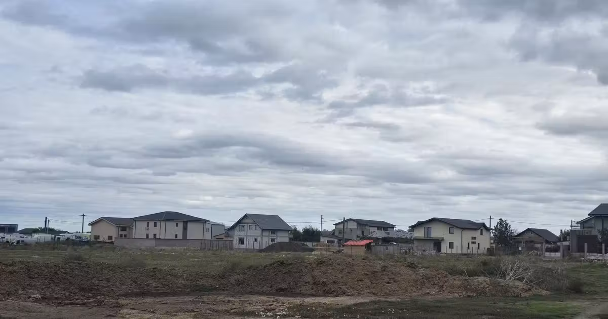 Teren Construcții extravilan de vânzare de 20000 mp, în Ovidiu