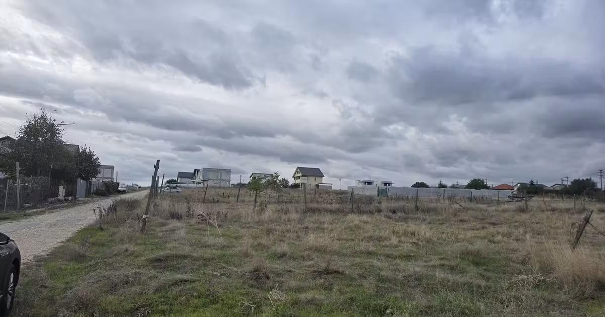 Teren Construcții intravilan de vânzare de 1500 mp, în Ovidiu