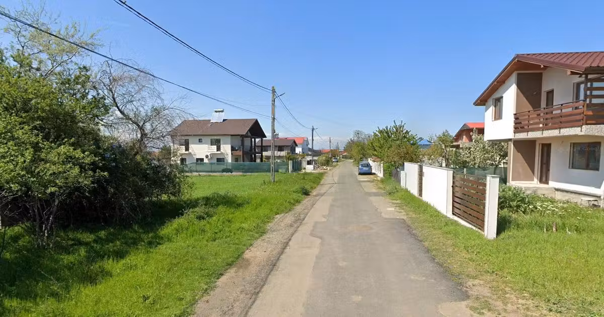 Teren Construcții intravilan de vânzare de 850 mp, în Tuzla