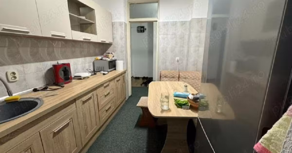 Apartament de vânzare cu 2 camere în zona Casa de Cultură, Constanța