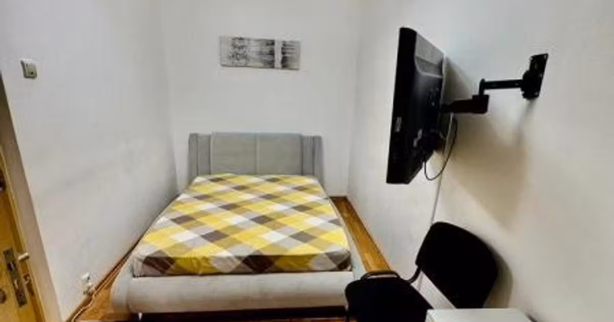 Apartament de vânzare cu 3 camere în zona Km 4-5, Constanța