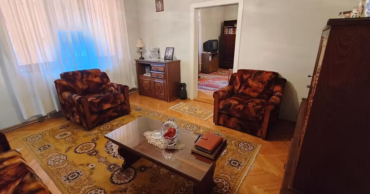 Casă individuală de vânzare cu 3 camere, mobilată în zona Central, Sibiu