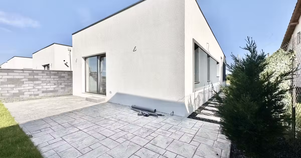Duplex de vânzare cu 4 camere în Moșnița Nouă