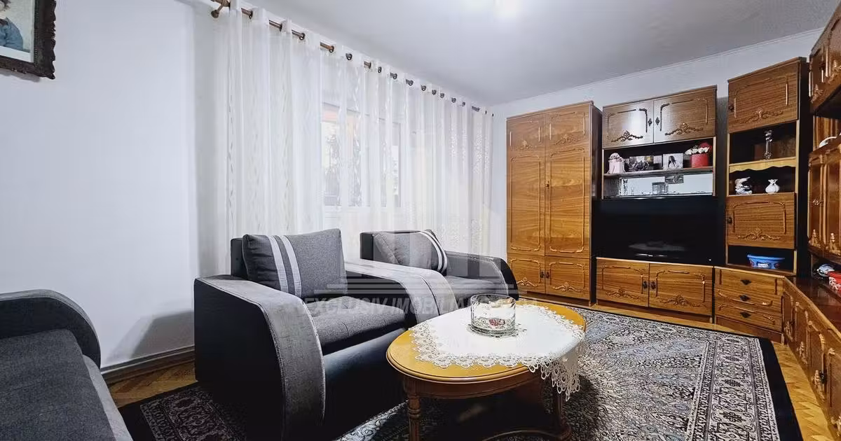 Apartament de vânzare cu 3 camere, mobilat în zona Cetate, Alba Iulia