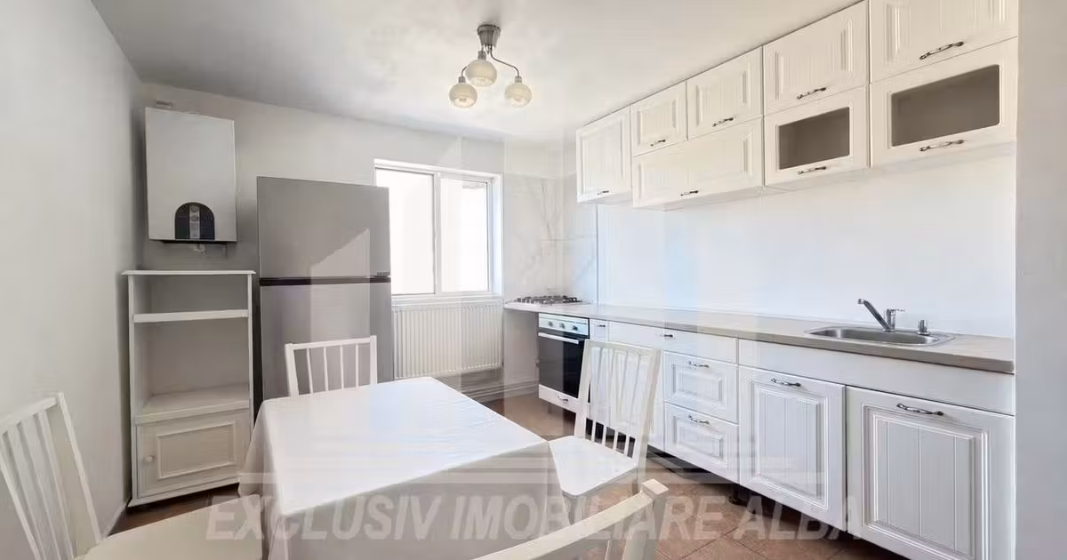 Apartament de vânzare cu 2 camere, mobilat în zona Cetate, Alba Iulia