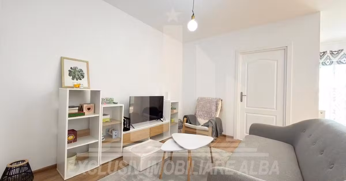 Apartament de vânzare cu 2 camere, mobilat în zona Cetate, Alba Iulia
