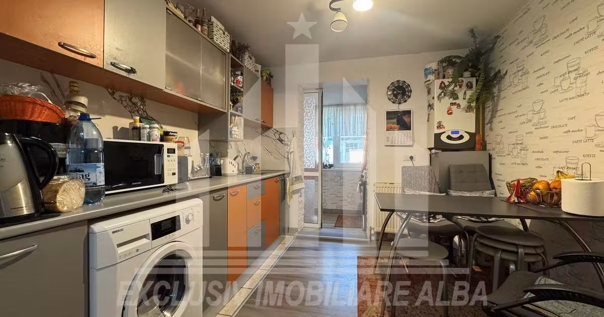 Apartament de vânzare cu 2 camere, mobilat în zona Cetate, Alba Iulia