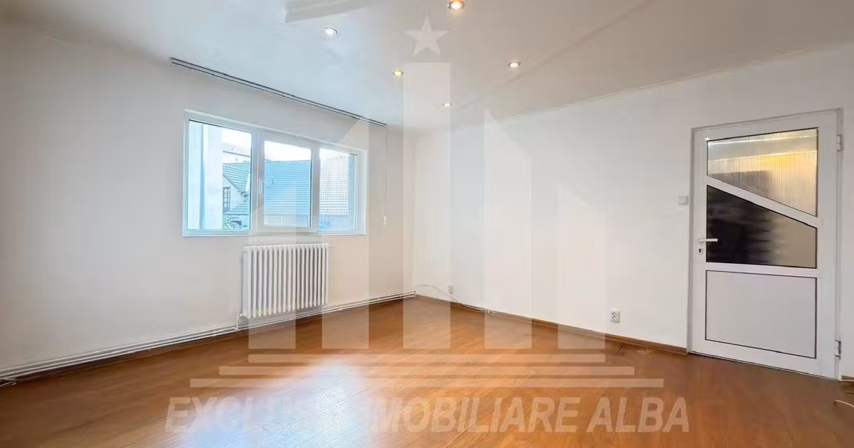 Apartament de vânzare cu 2 camere în zona Cetate, Alba Iulia