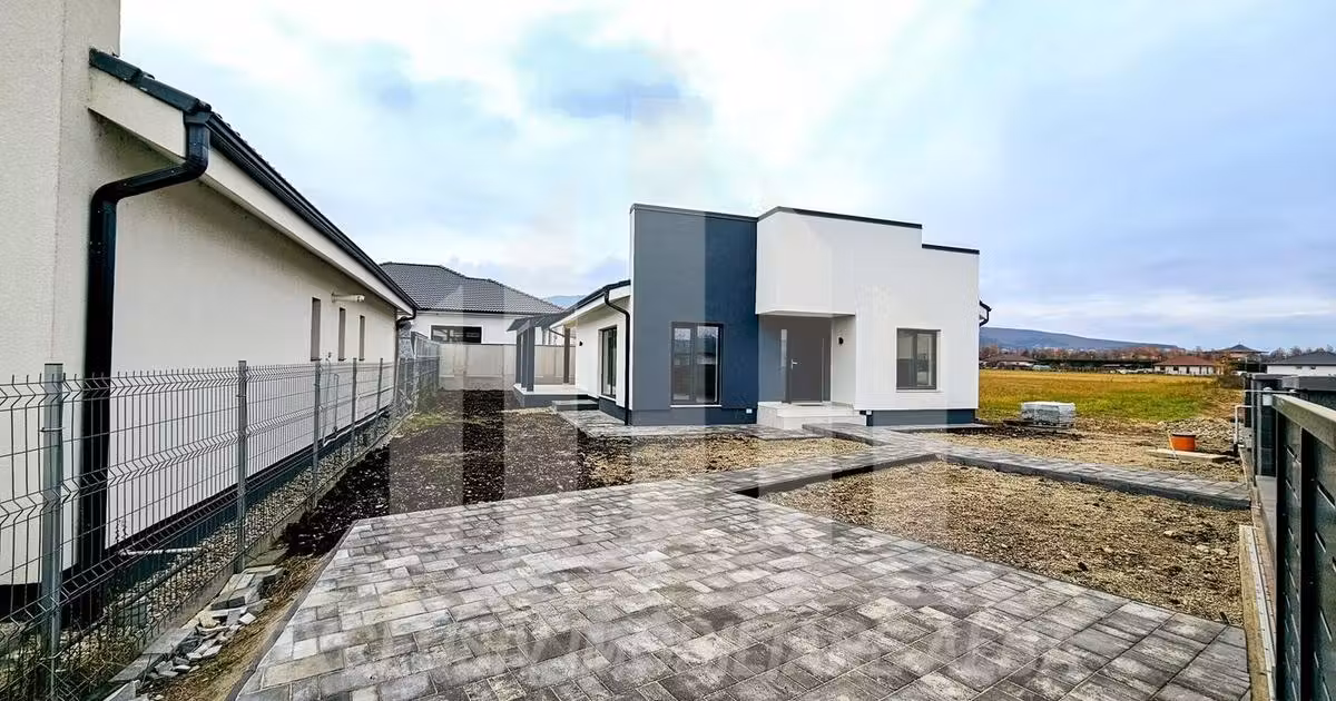 Casă individuală de vânzare cu 3 camere în zona Micești, Alba Iulia
