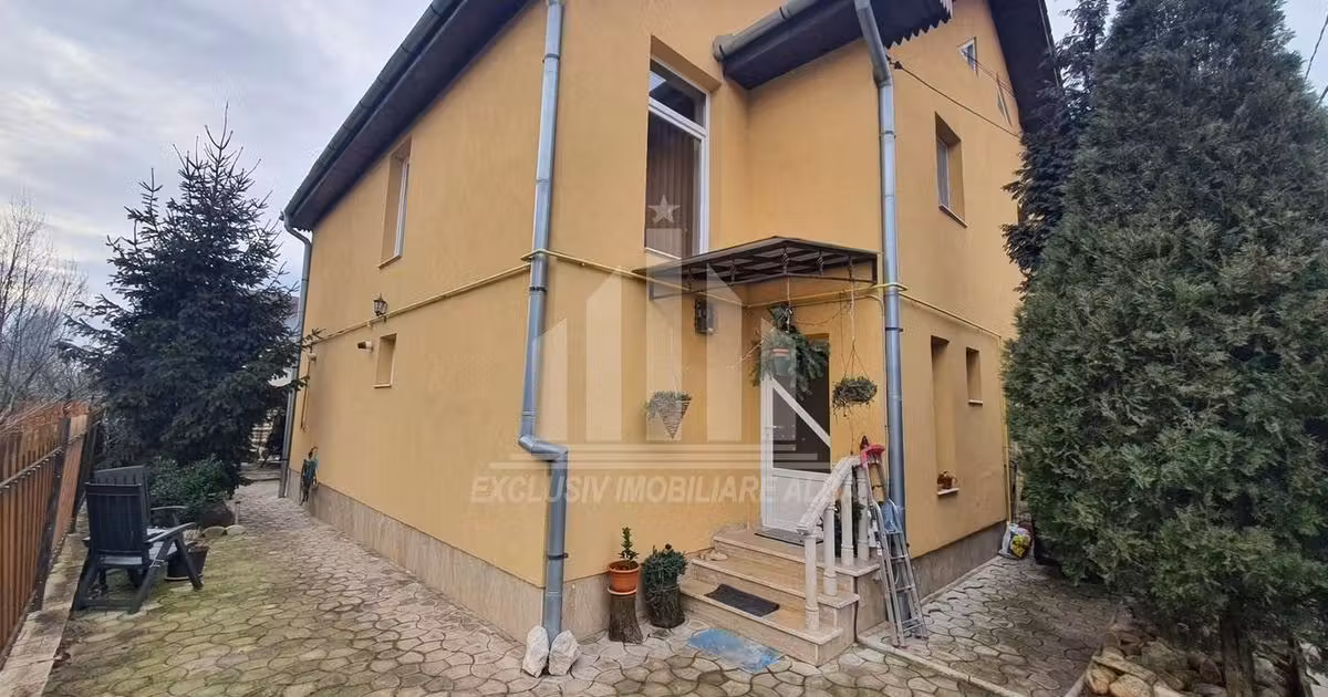 Duplex de vânzare cu 4 camere, mobilat în zona Cetate, Alba Iulia