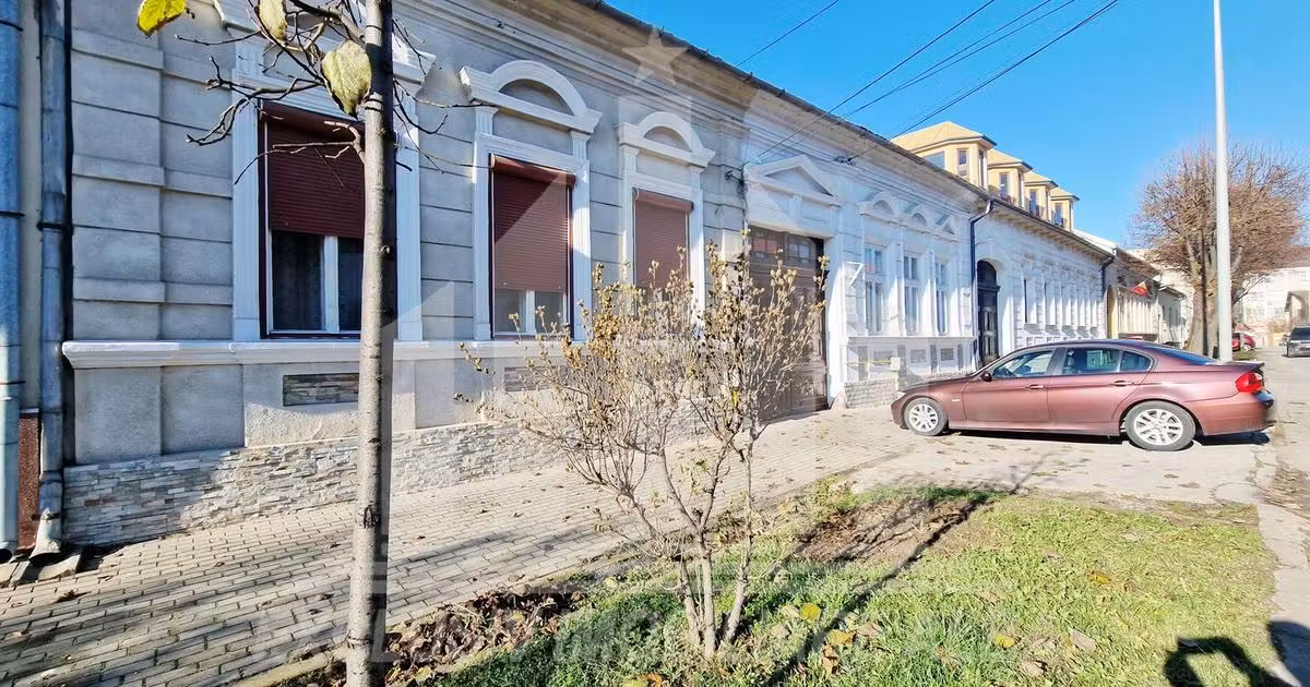 Casă individuală de vânzare cu 5 camere, mobilată în zona Ultracentral, Alba Iulia