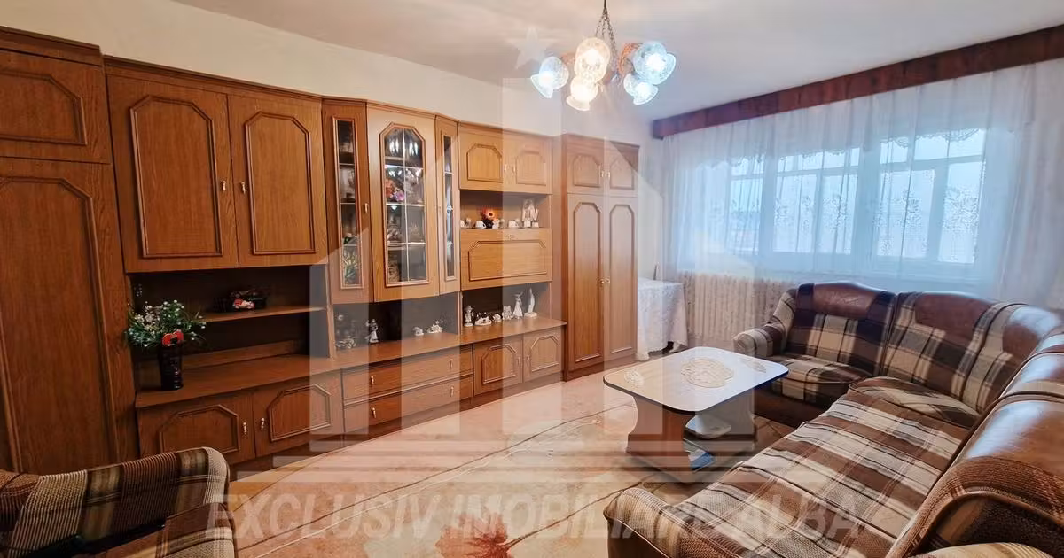 Apartament de vânzare cu 2 camere, mobilat în zona Ampoi 2, Alba Iulia