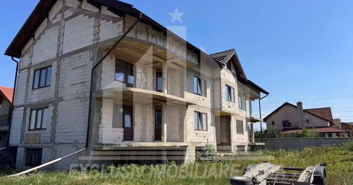 Casă individuală de vânzare cu 8 camere în zona Micești, Alba Iulia