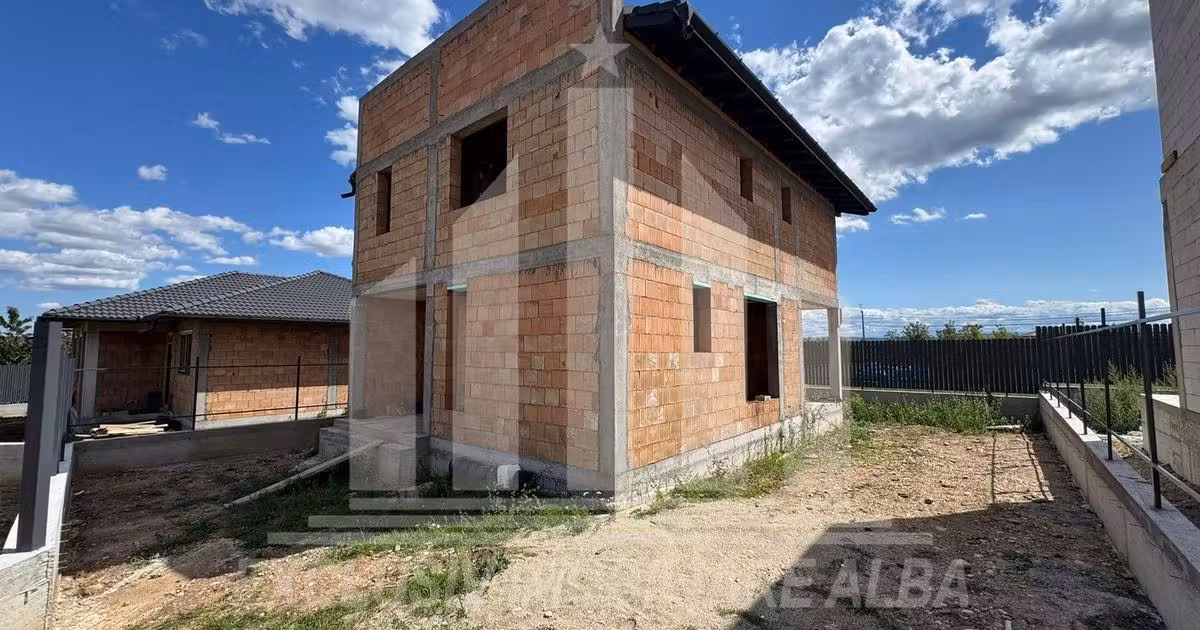 Casă individuală de vânzare cu 4 camere în zona Micești, Alba Iulia