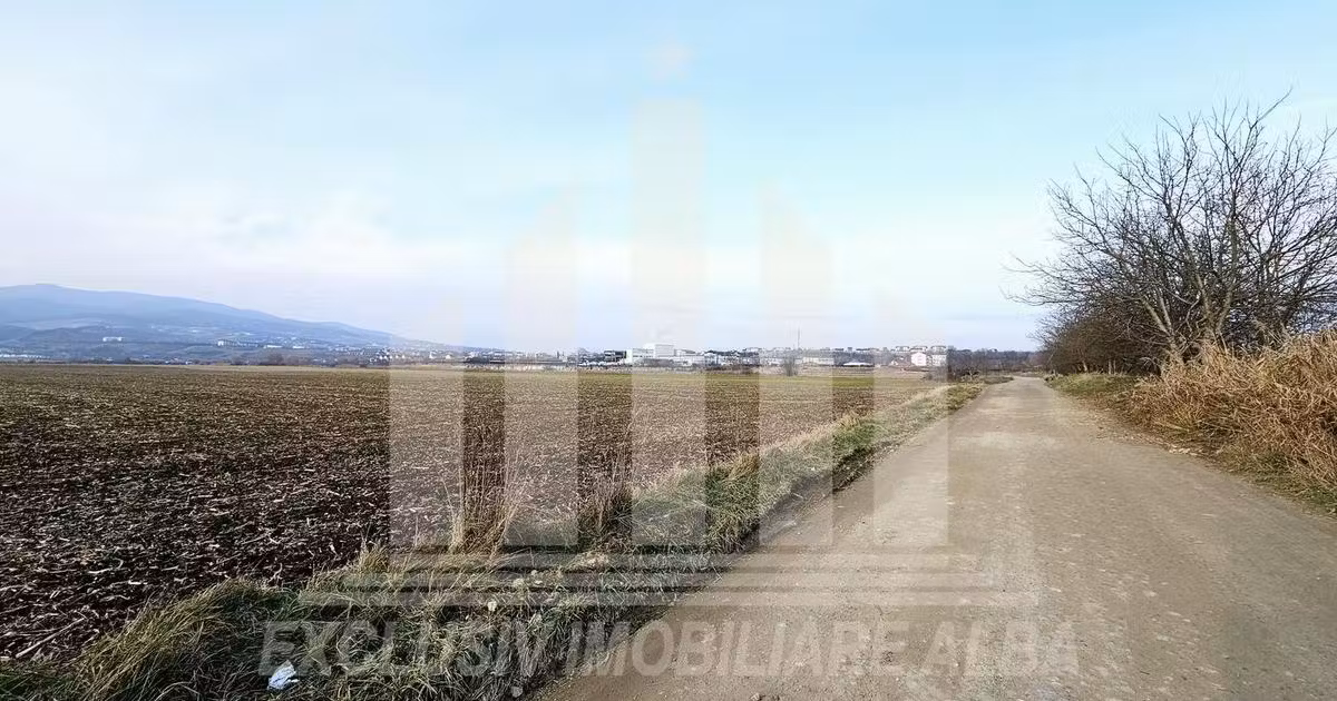 Teren intravilan de vânzare de 780 mp, în zona Partoș, Alba Iulia