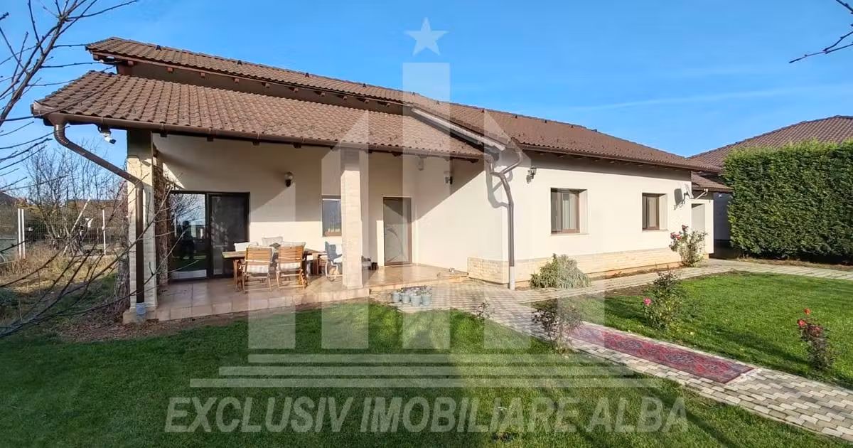 Casă individuală de vânzare cu 3 camere, mobilată în zona Cetate, Alba Iulia