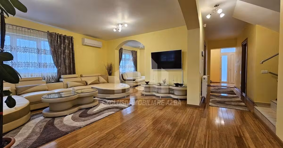 Casă individuală de vânzare cu 5 camere, mobilată în zona Micești, Alba Iulia