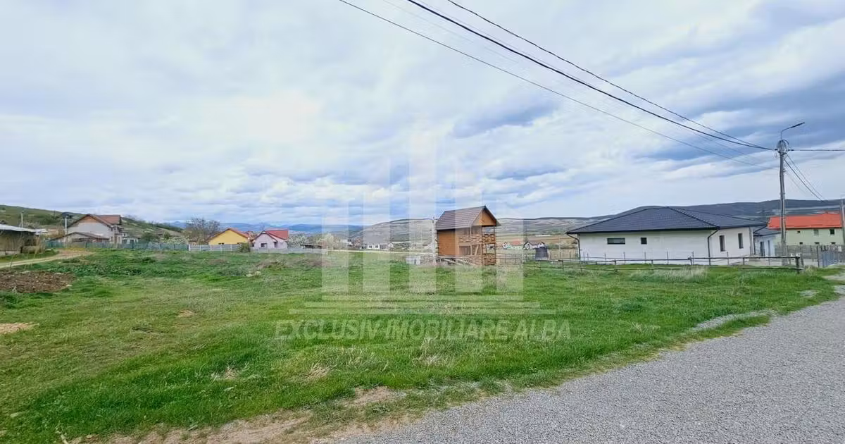 Teren Construcții intravilan de vânzare de 2800 mp, în zona Micești, Alba Iulia