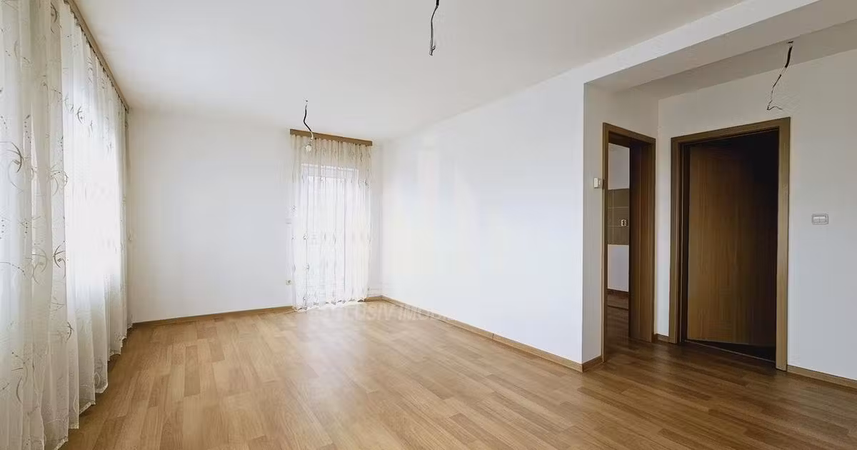Apartament de vânzare cu 3 camere în zona Micești, Alba Iulia