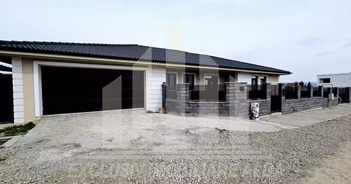 Casă individuală de vânzare cu 4 camere, mobilată în zona Micești, Alba Iulia