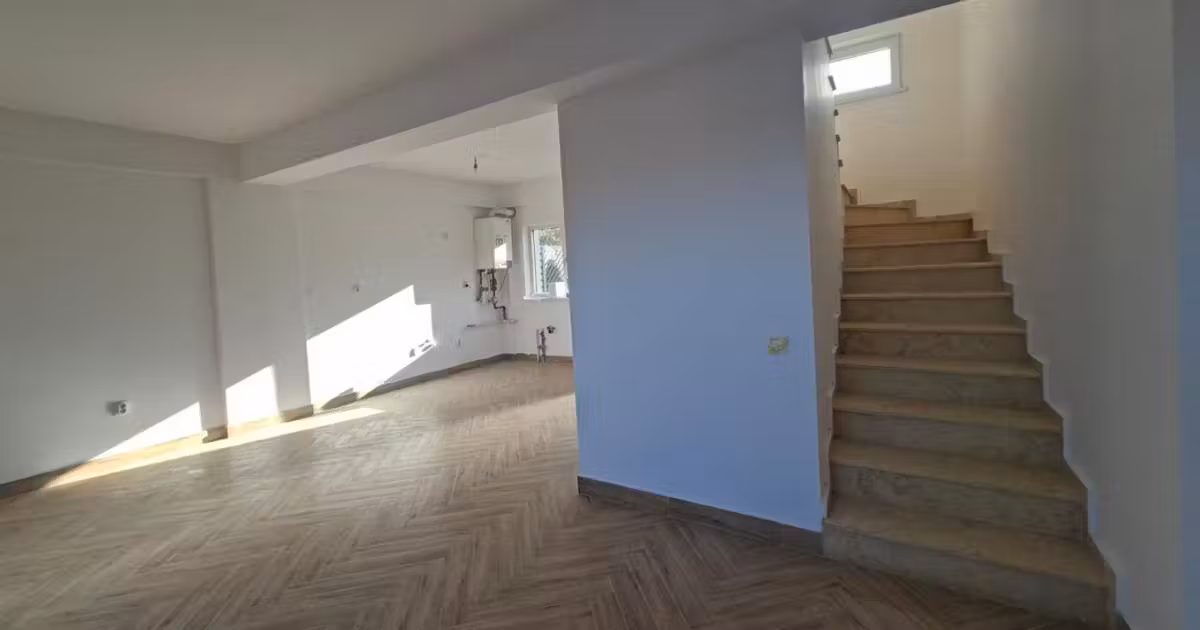 Duplex de vânzare cu 4 camere în Chitila