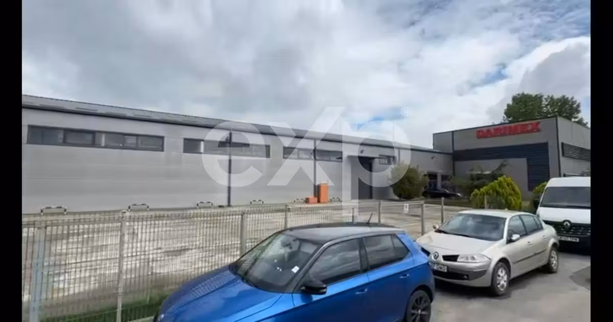Spațiu comercial · 1500 m², Otopeni, Otopeni