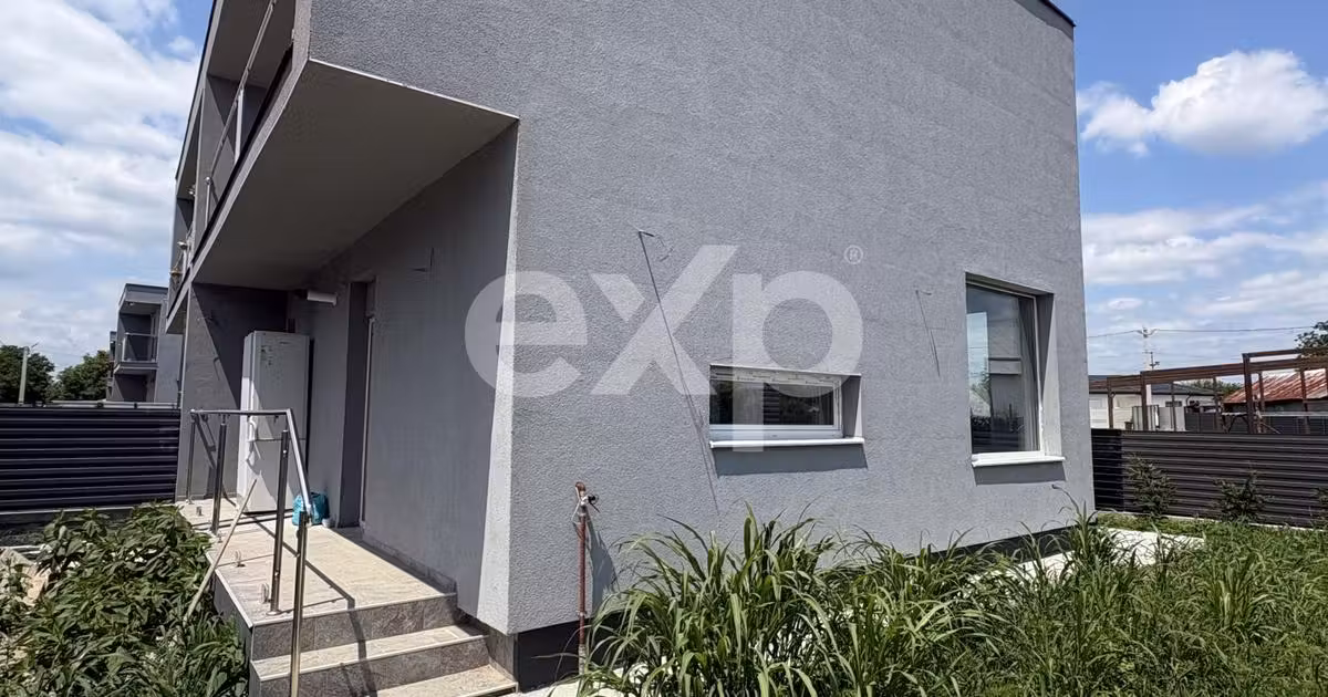 Duplex de vânzare cu 3 camere în Mărăcineni