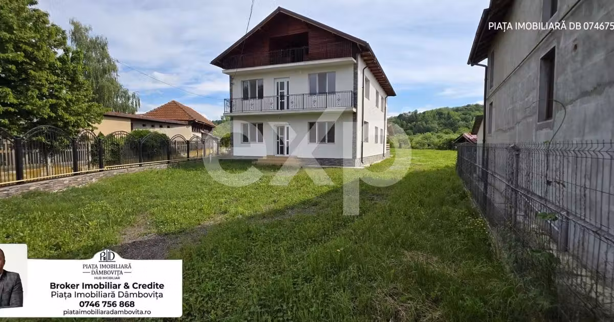 Casă individuală de vânzare cu 8 camere în Voinești