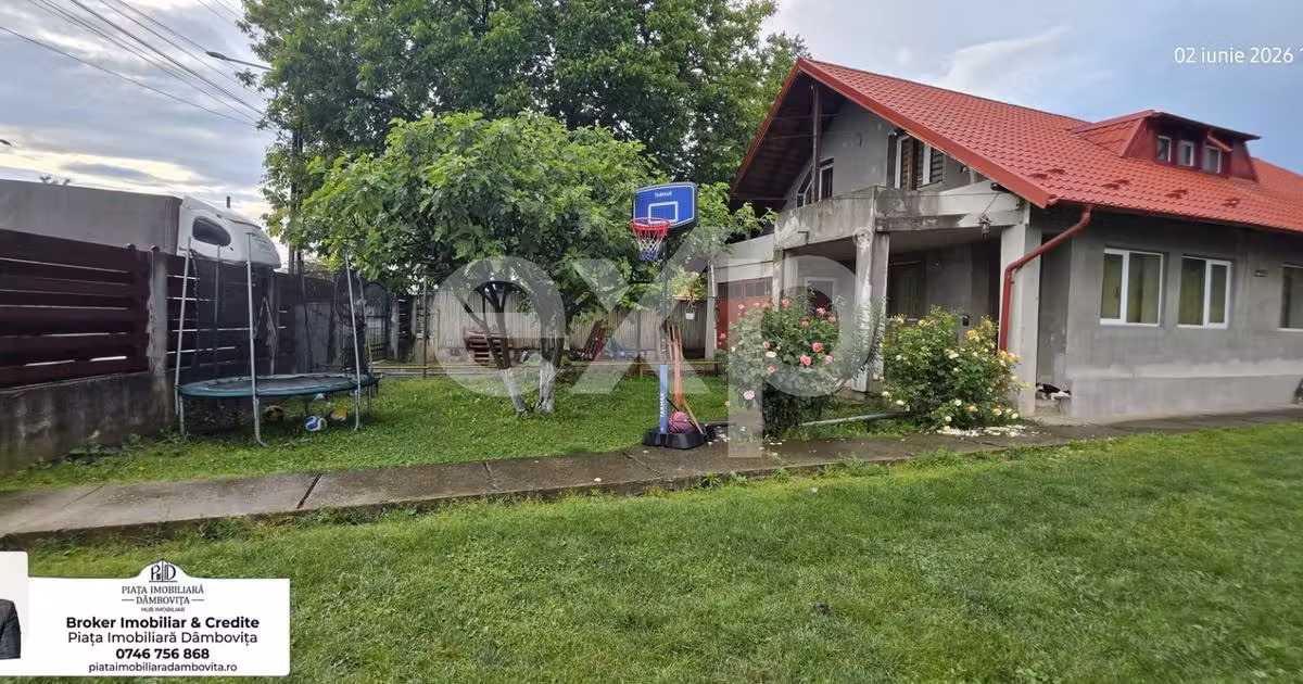 Casă individuală de vânzare cu 8 camere, mobilată în Aninoasa
