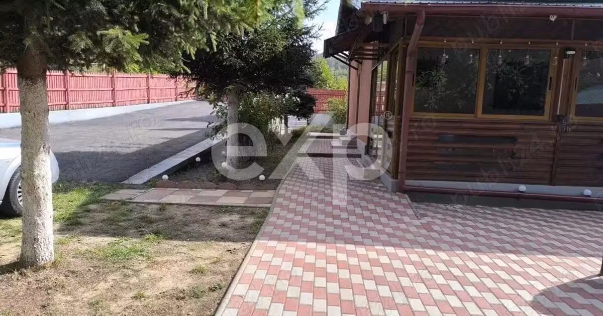 Casă individuală de vânzare cu 5 camere în Mălureni