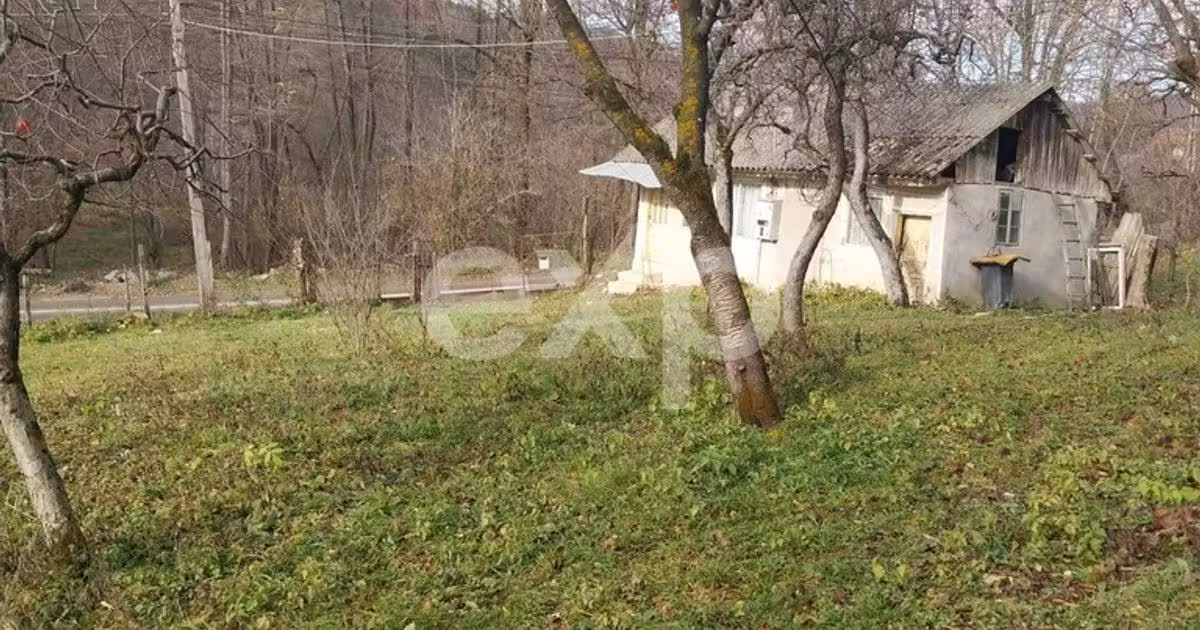Teren Construcții intravilan de vânzare de 2200 mp, în Râu Alb de Sus