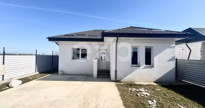 Casă Crevedia