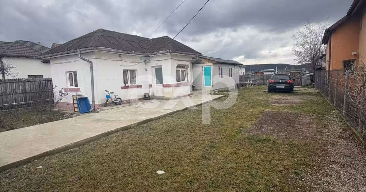 Casă individuală de vânzare cu 2 camere, mobilată în Bascov