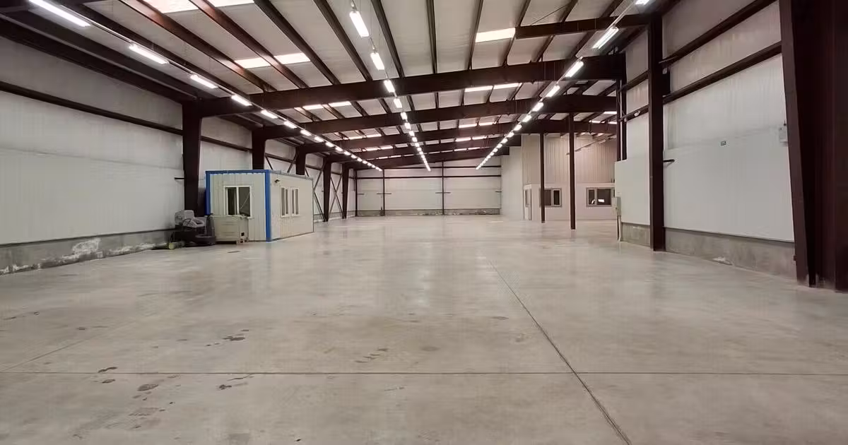 Spațiu industrial de vânzare în Brănești