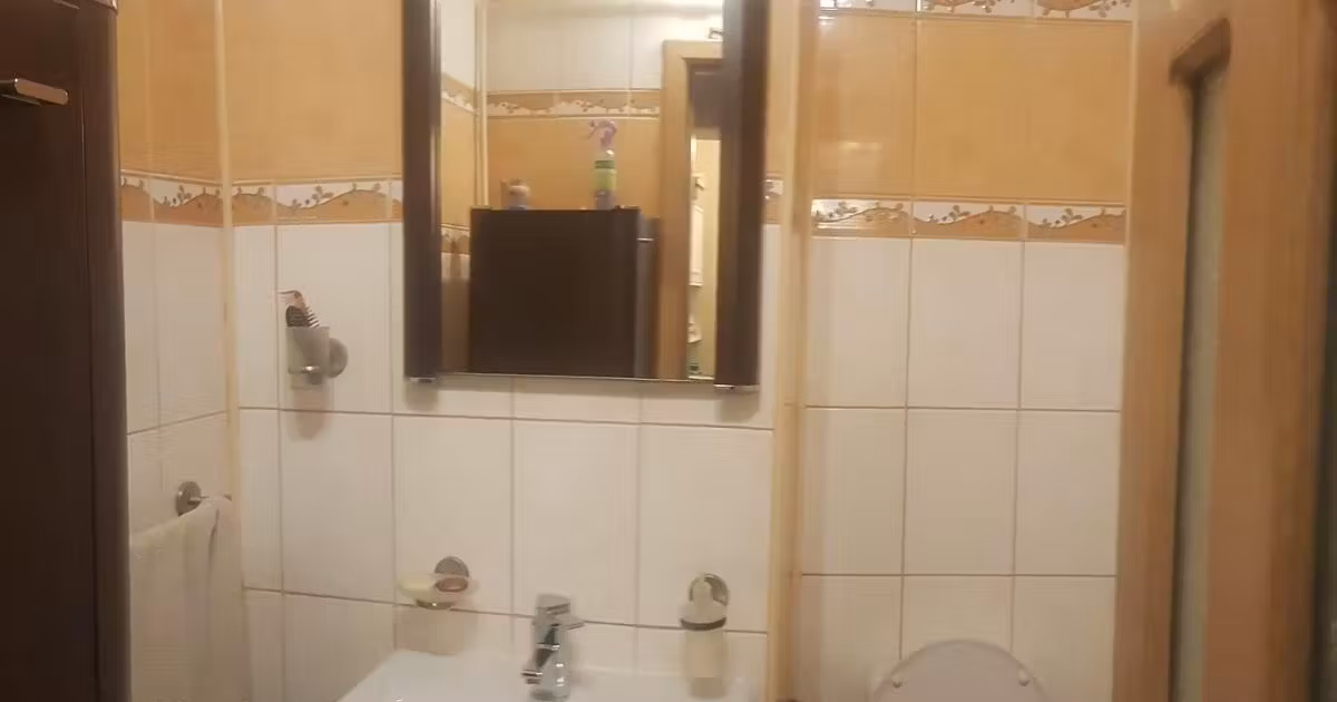 Apartament de vânzare cu 3 camere în zona Buzaului, Brăila