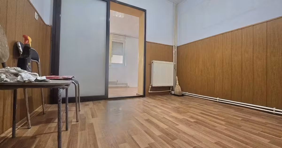 Apartament de vânzare cu 2 camere în zona Calarași 4, Brăila