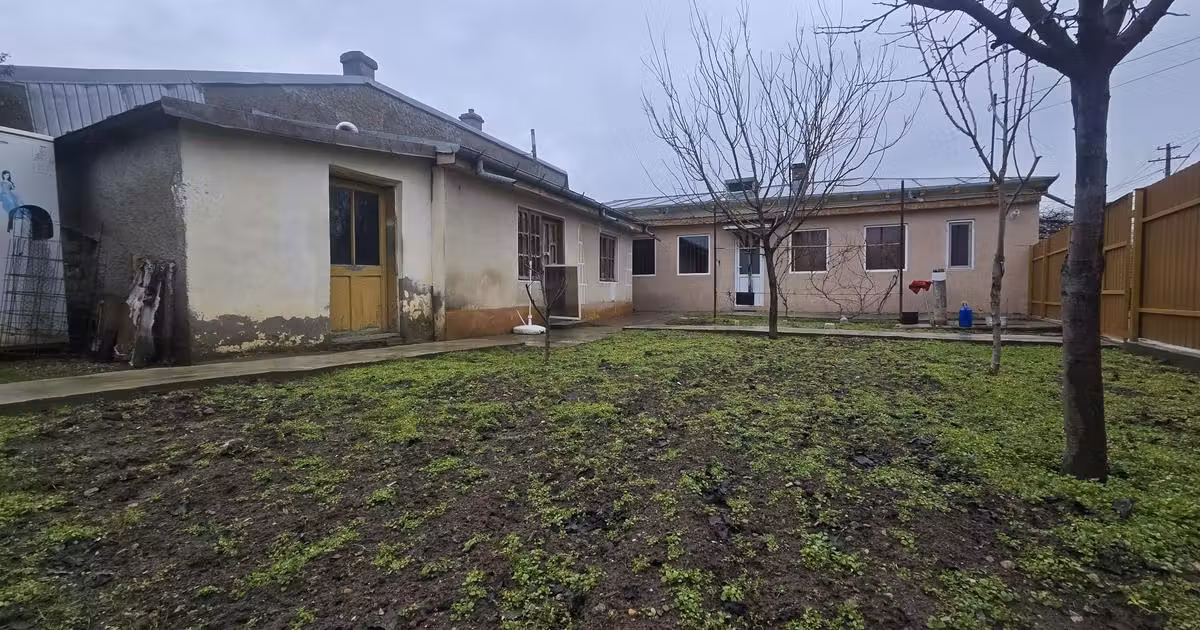 Casă individuală de vânzare cu 2 camere în zona Chercea, Brăila