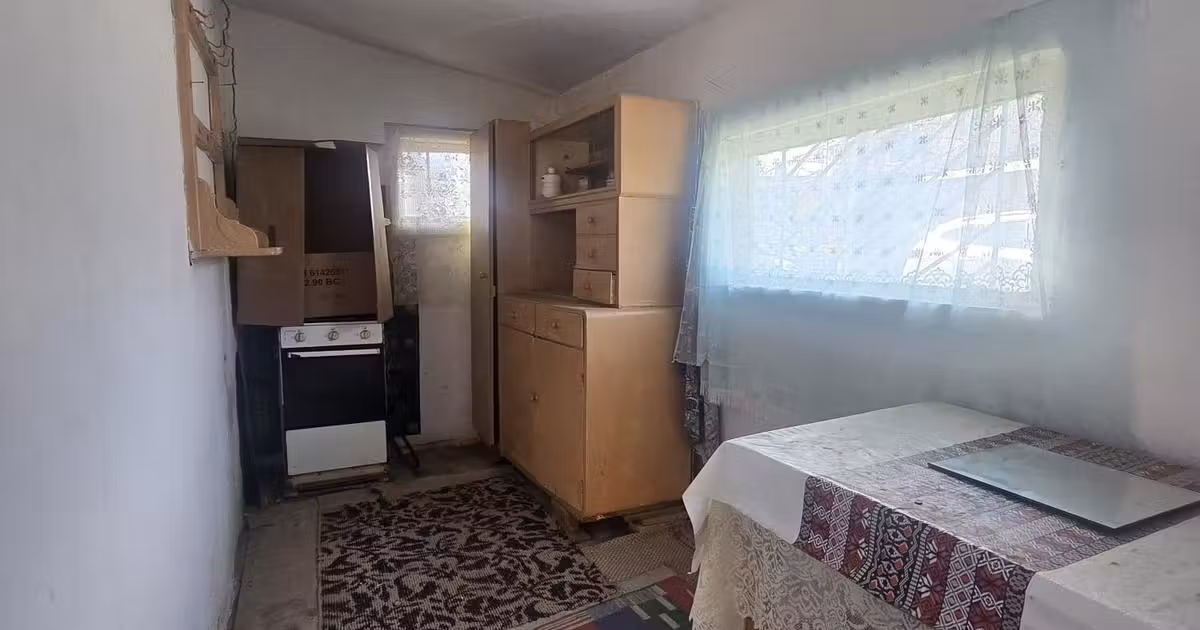 Casă individuală de vânzare cu 2 camere în zona Chercea, Brăila