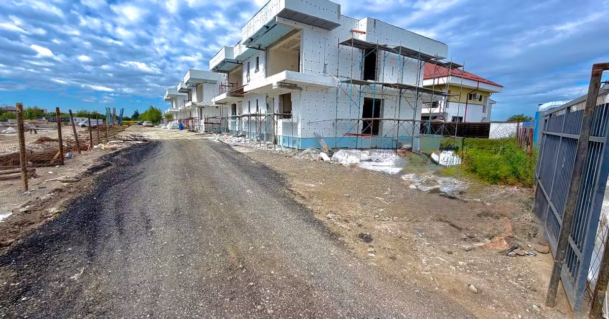 Casă individuală de vânzare cu 4 camere în Popești-Leordeni
