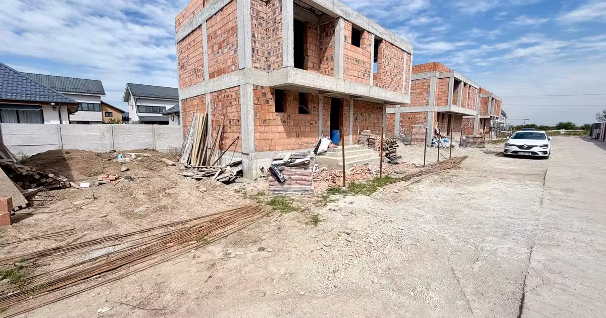 Casă individuală de vânzare cu 4 camere în Popești-Leordeni