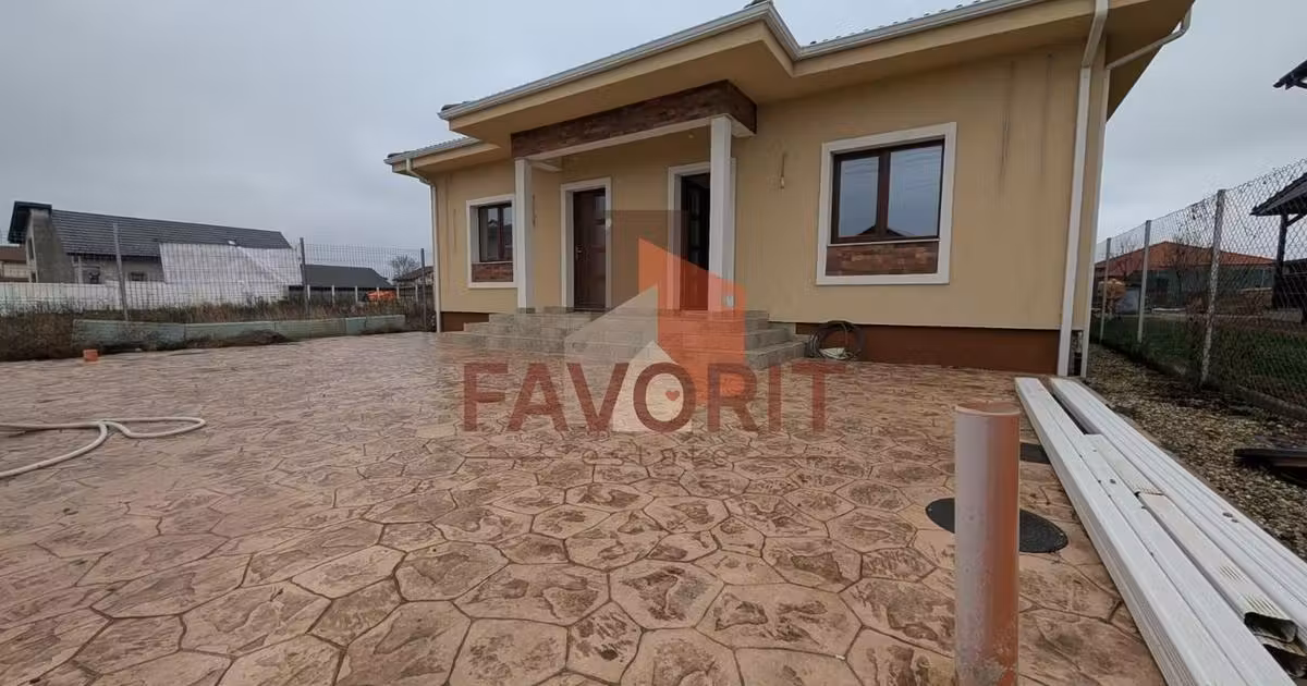 Duplex de vânzare cu 3 camere în Sânandrei