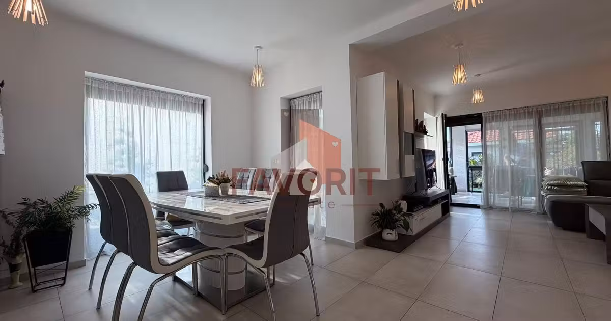Duplex de vânzare cu 3 camere, mobilat în Moșnița Nouă