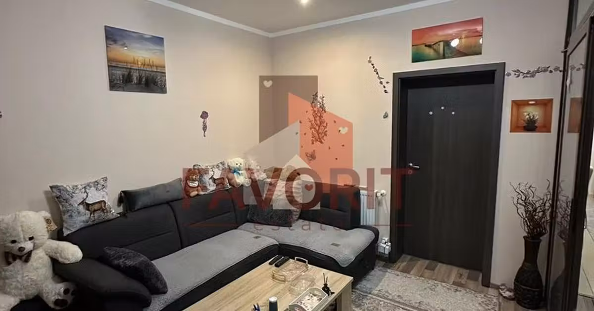 Apartament de vânzare cu 3 camere, mobilat în Giroc