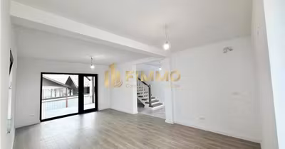 Apartament Exterior Est