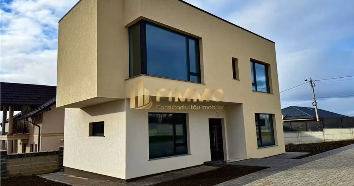 Casă individuală de vânzare cu 4 camere în zona Burdujeni, Suceava
