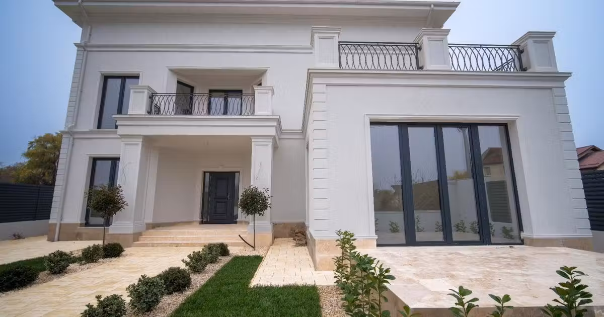 Casă individuală de vânzare cu 12 camere în zona Pipera, Sector 1